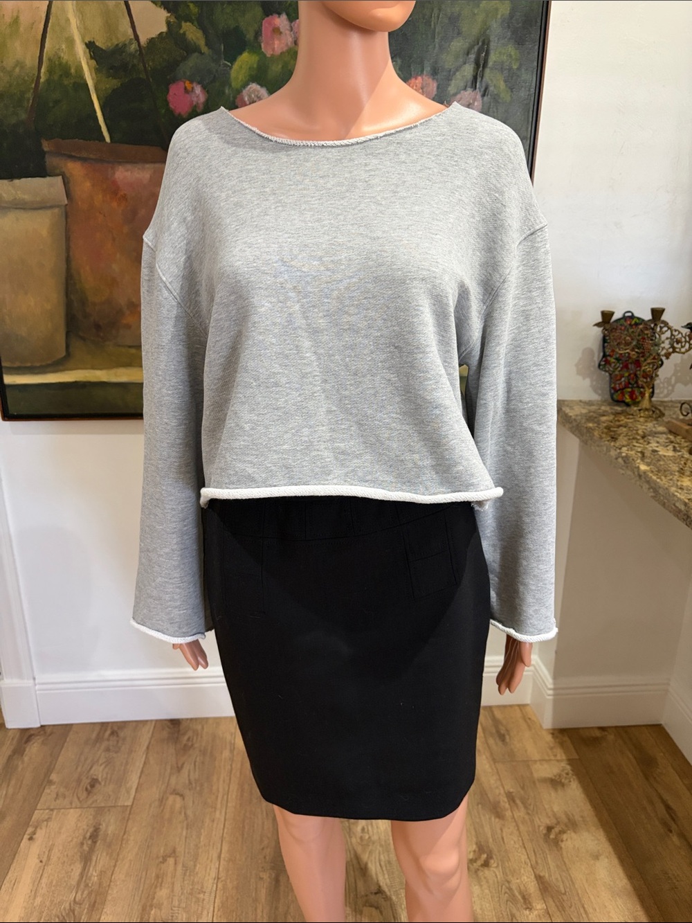 Zara gray long sleeve cropped sweatshirt with raw hem